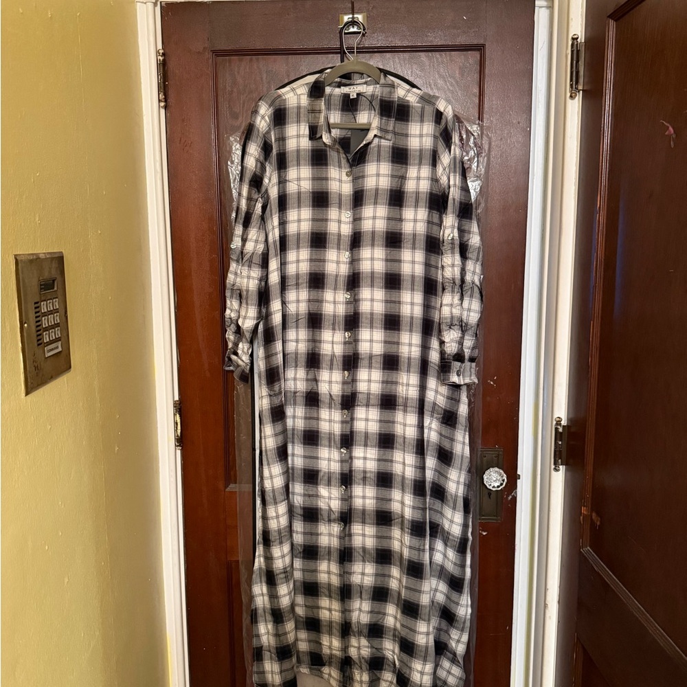 Plaid Button Down Shirt Dress - Black and White